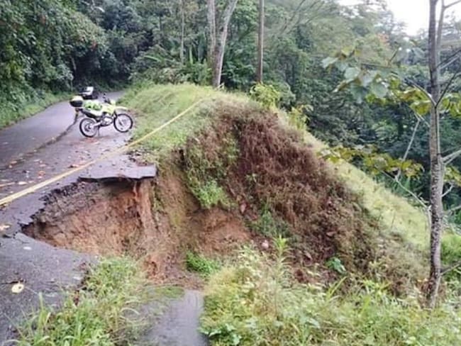 La vía principal al municipio de Pijao fue cerrada