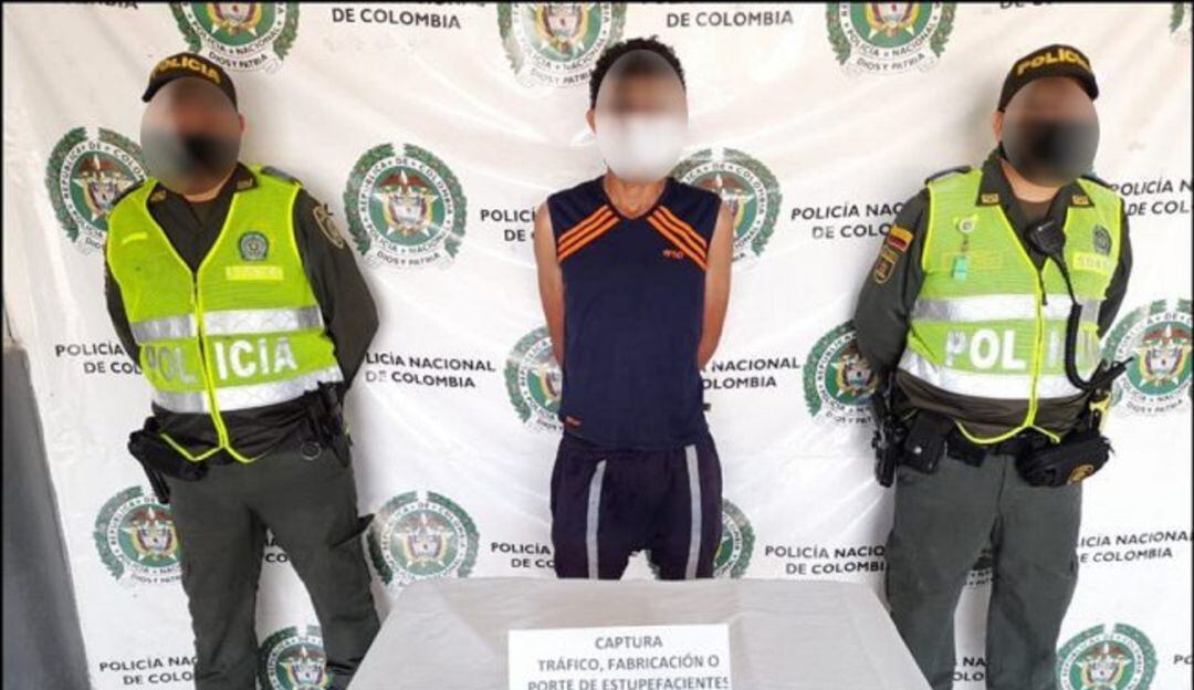 La Policía incautó más de 100 dosis de alucinógenos y recuperó un portátil que fue hurtado