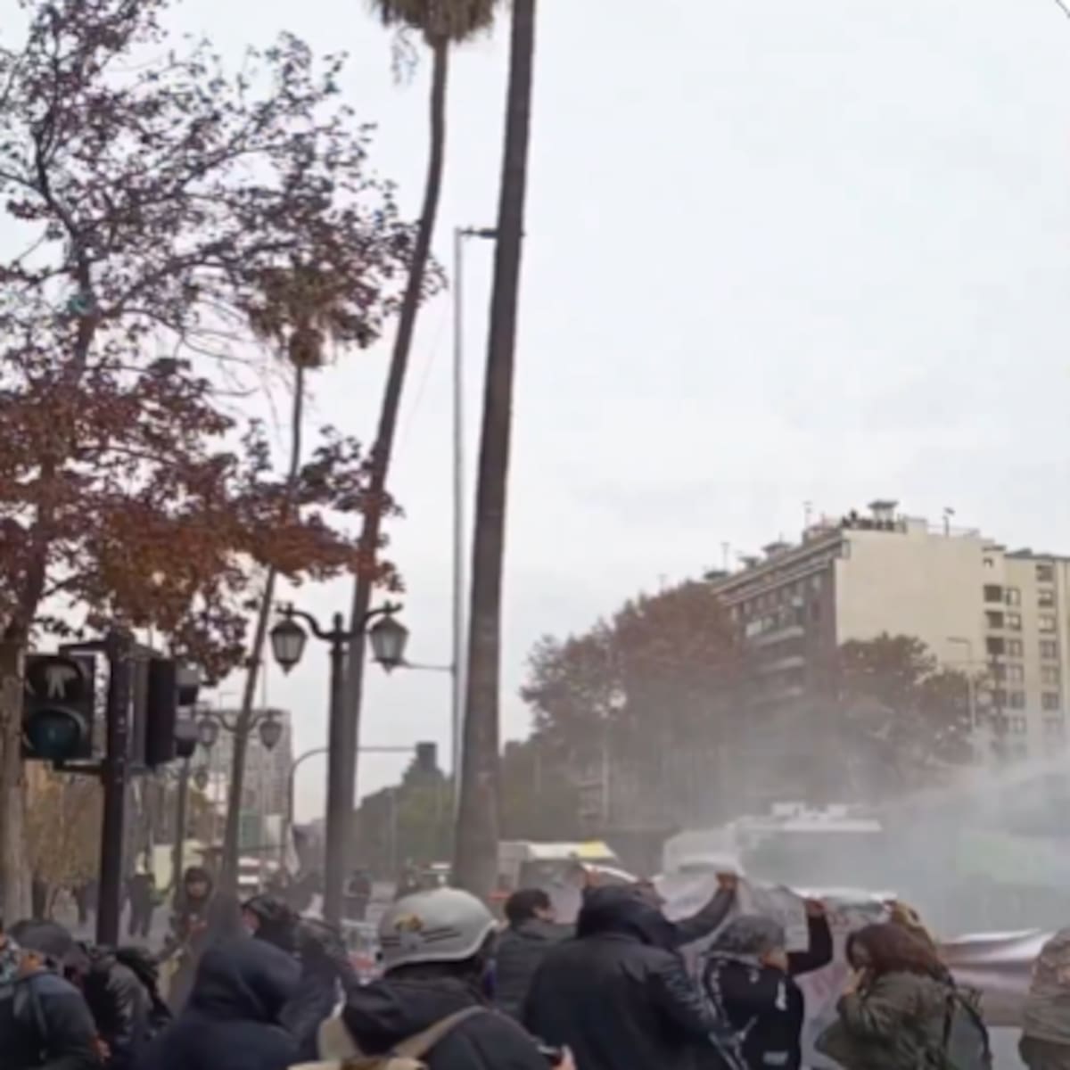 Petro por protestas en Chile: “eligieron a Kast y otra vez la guerra violenta contra la juventud”