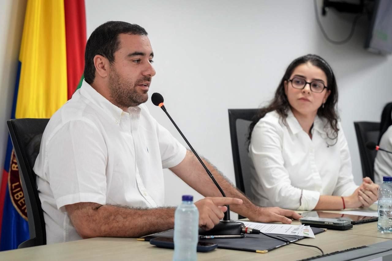 Gobernador de Bolívar Yamil Arana destaca avances históricos y llama a la unidad