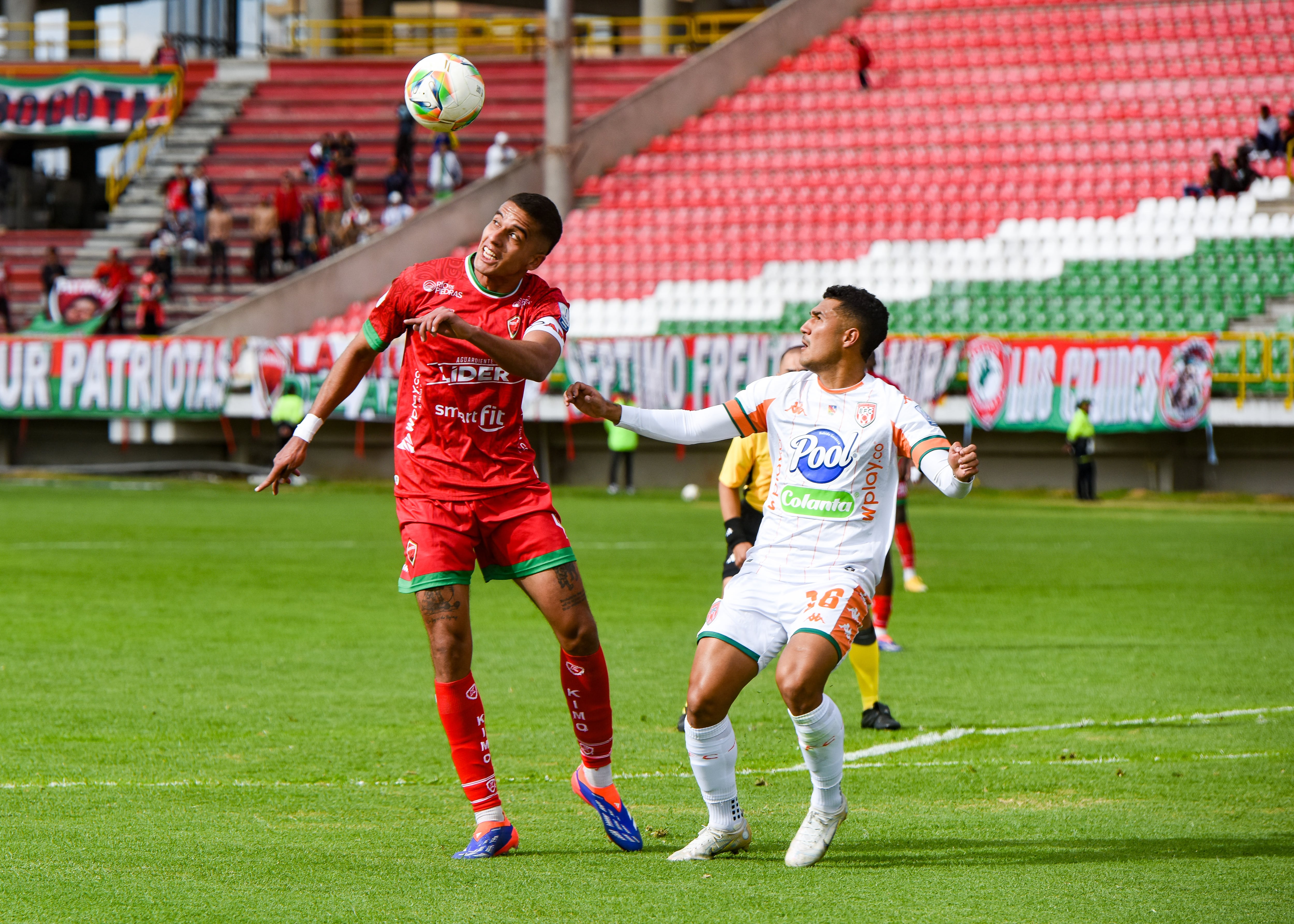 Patriotas y Envigado son los dos equipos que actualmente están descendiendo. (Colprensa - Mcgiver Barón).