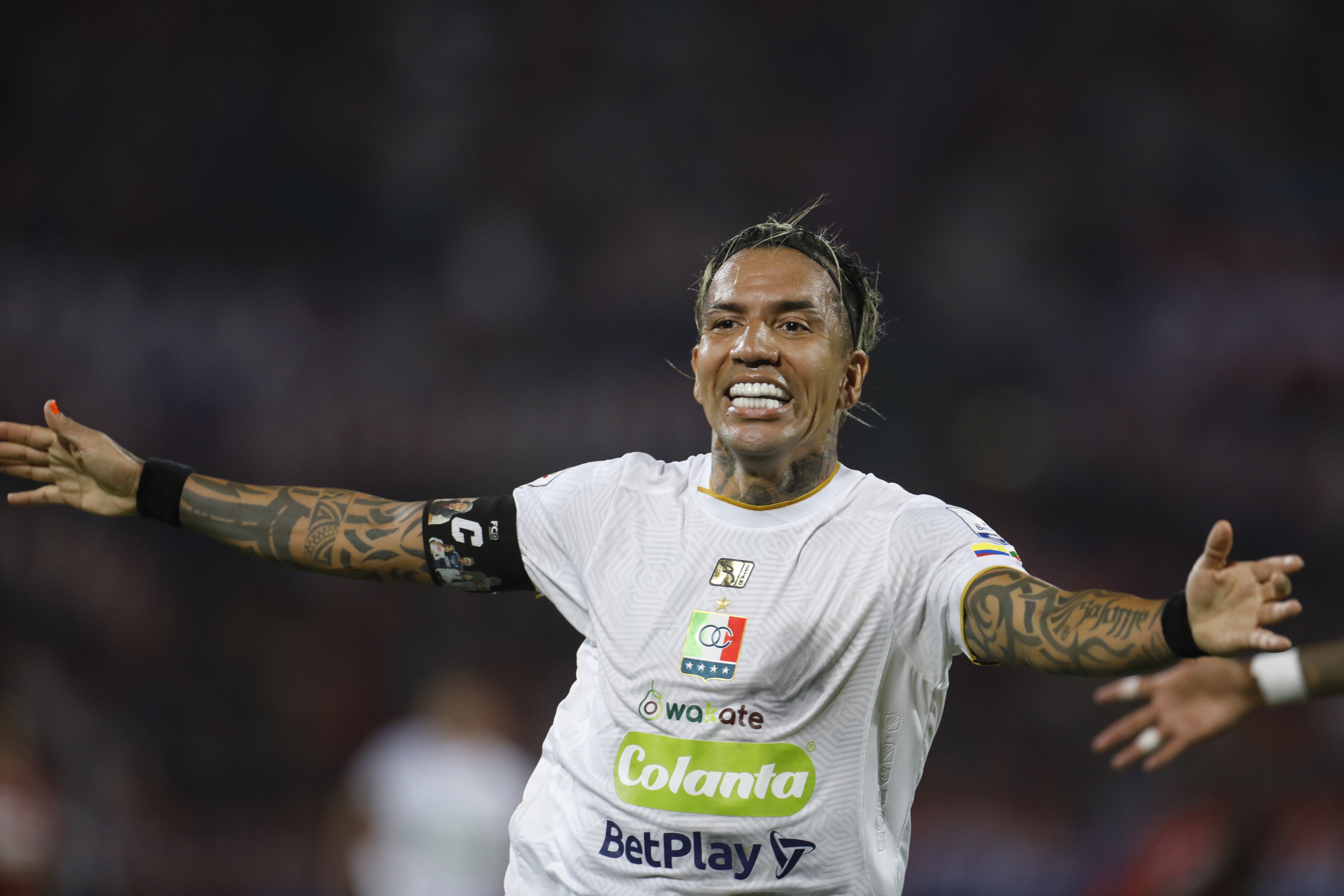 El delantero Dayro Moreno celebra su gol número 225 en la liga colombiana de fútbol. EFE/Luis Eduardo Noriega Arboleda