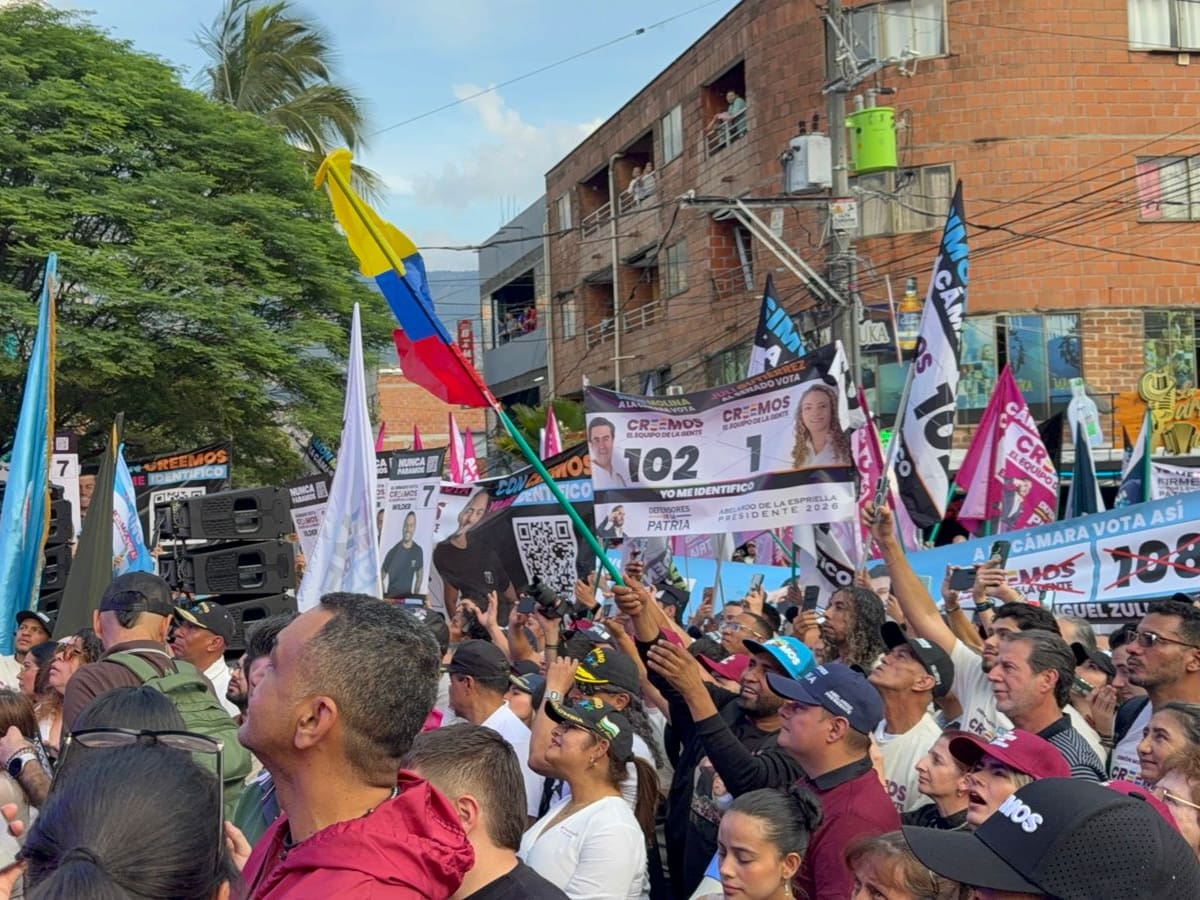 Abelardo De La Espriella anunció proyectos estratégicos para Antioquia en acto en Castilla