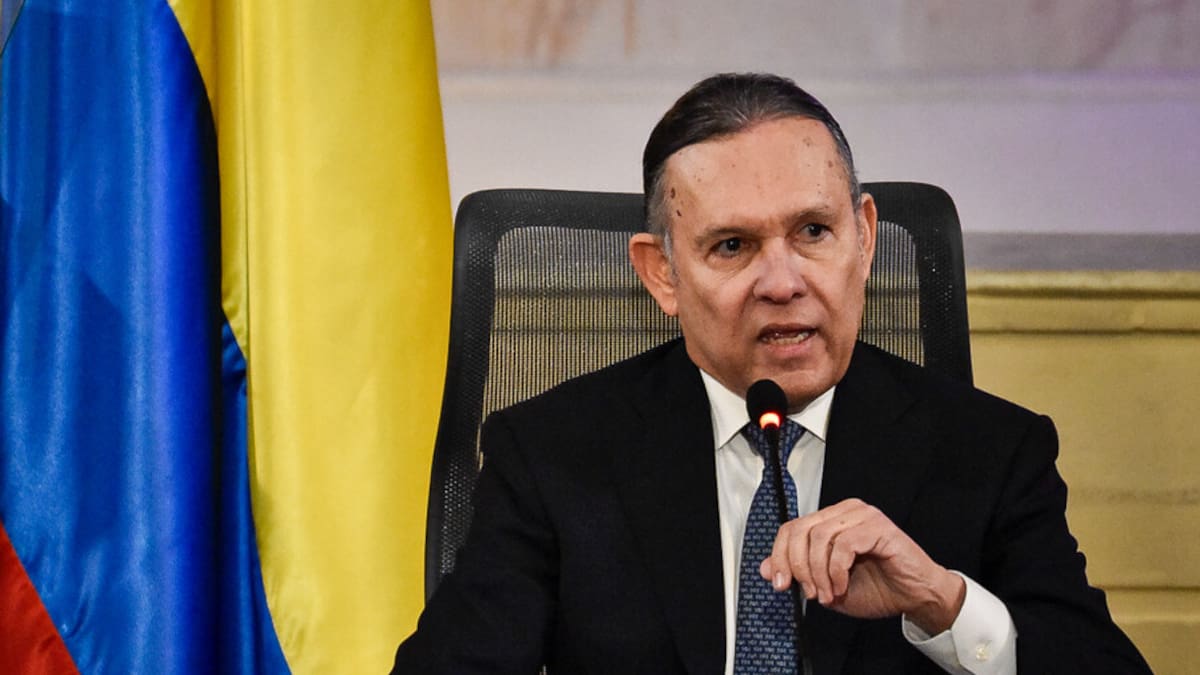 Corte abre indagación a Efraín Cepeda tras señalamientos con el paramilitarismo en la JEP