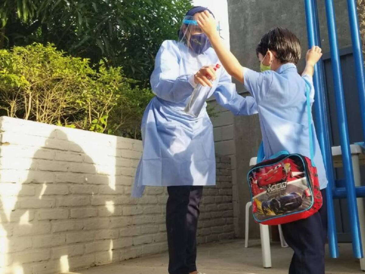 Primer colegio oficial volvió a clases presenciales en Cartagena