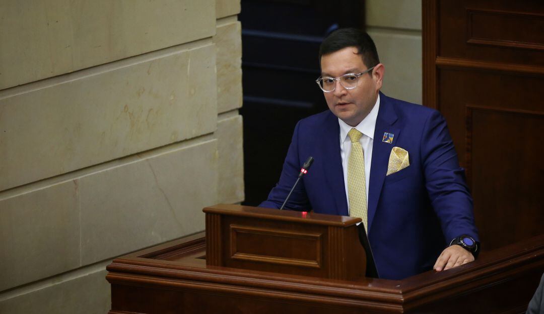 Representante del Centro Democrático, Óscar Villamizar, fue elegido como nuevo presidente de la Comisión de Acusaciones de la Cámara