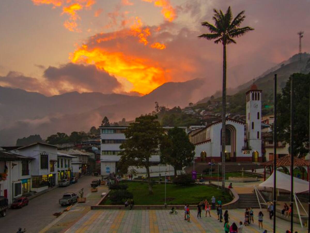 Una persona apareció sin vida en el baño de una estación de Policía en Pensilvania, Caldas