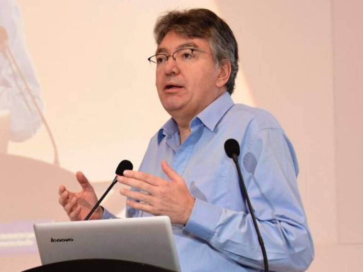 Gobierno revisa a la baja la meta del crecimiento de la economía en 1,8% para 2017