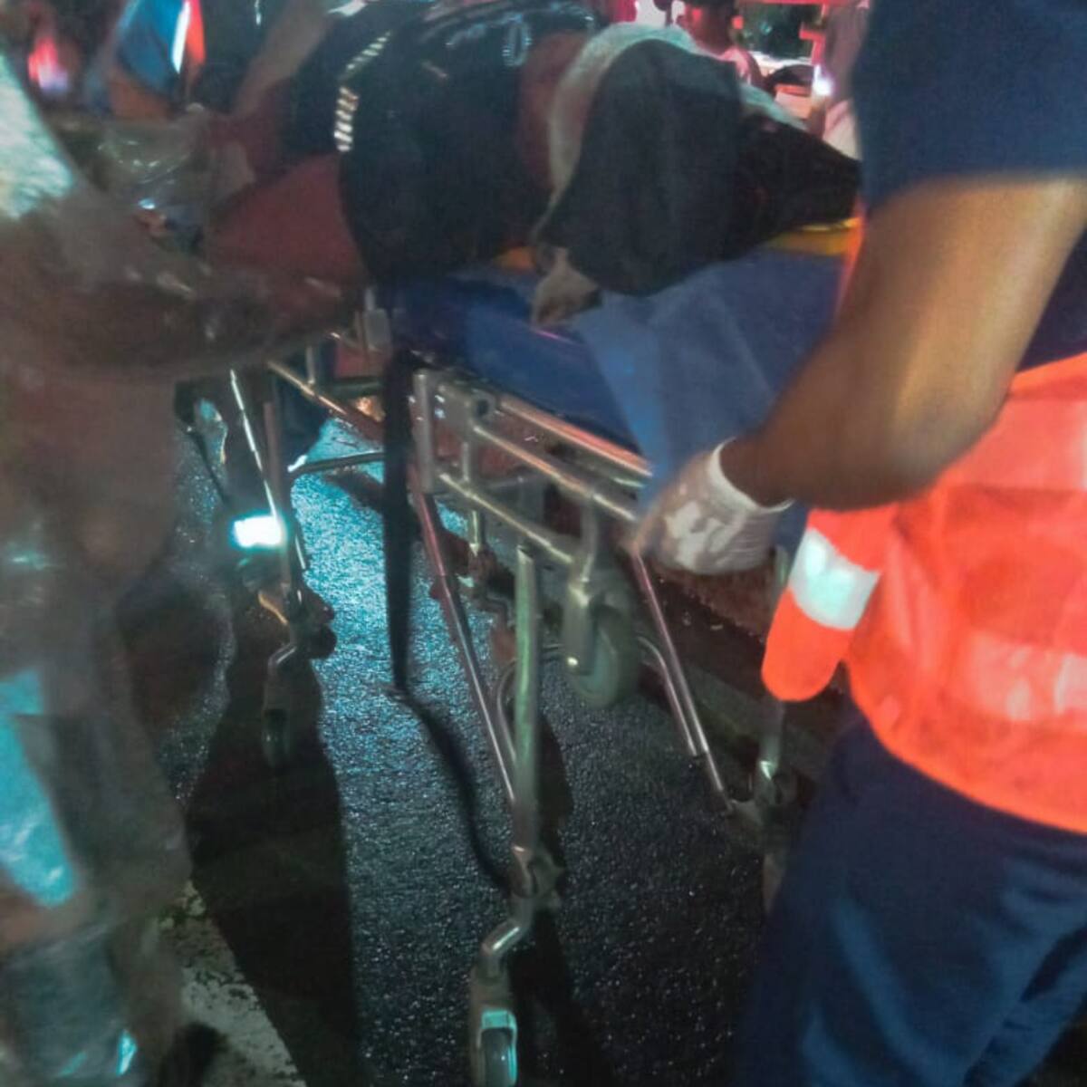 Cinco migrantes permanecen hospitalizados tras accidente en vía Dabeiba- Mutatá
