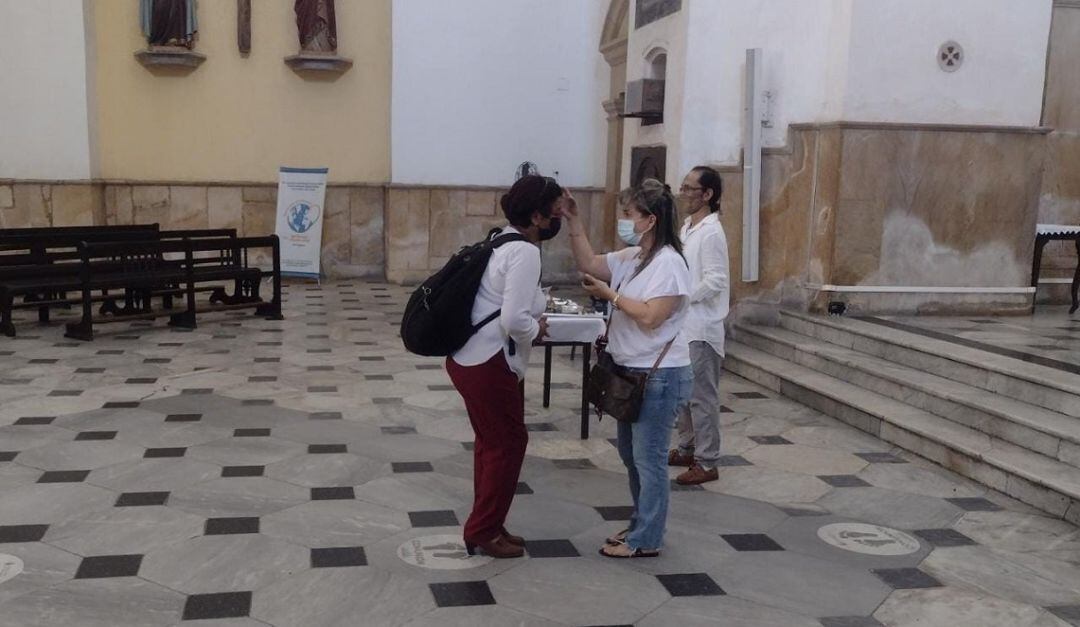 Feligreses de todas las edades dieron inicio a la cuaresma