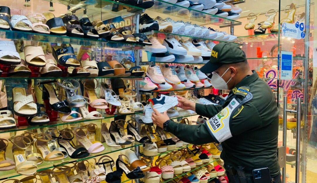 Inspección por parte de la Policía. Cortesía: Polfa