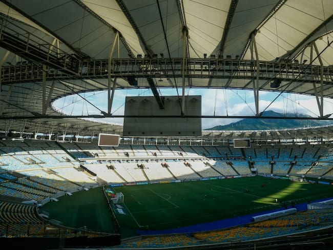 Panorama del fútbol sudamericano: Argentina, el único que se niega a parar