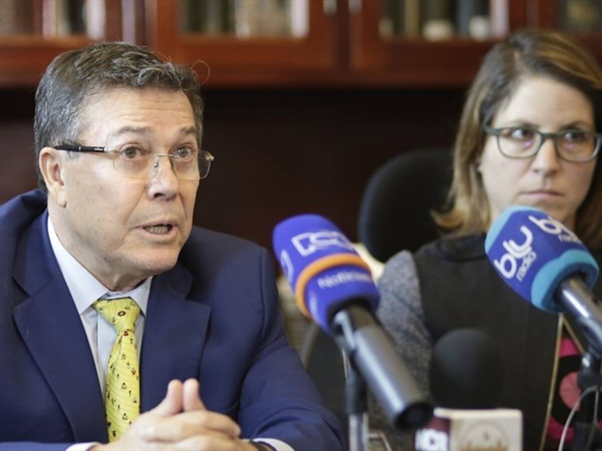 Me quitaron mi visa por revelar contenido de reunión con el embajador: Jhon Jairo Cárdenas