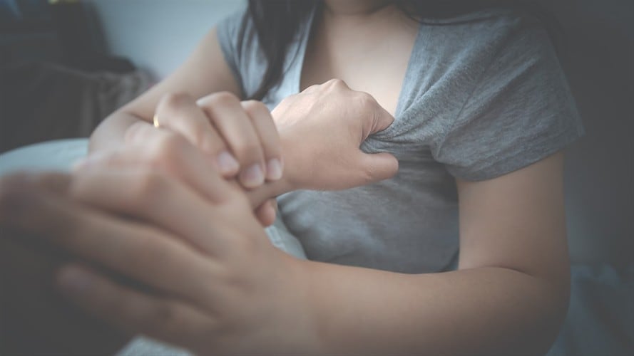 Rose Kalemba contó que cuando tenía 14 años fue abusada sexualmente y tuvo que hacerse pasar por abogada para que Pornhub eliminará el video que sus violadores subieron.. Foto: Getty Images