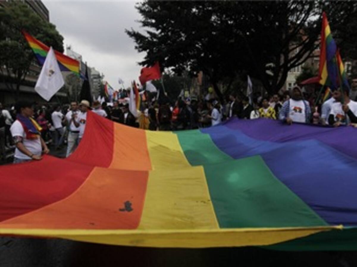 Más de 300 víctimas LGBTI del conflicto son reparadas por el Estado