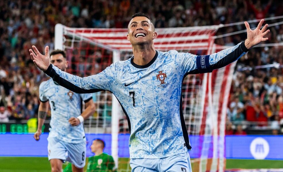 Cristiano Ronaldo celebra su gol 900 / Getty Images