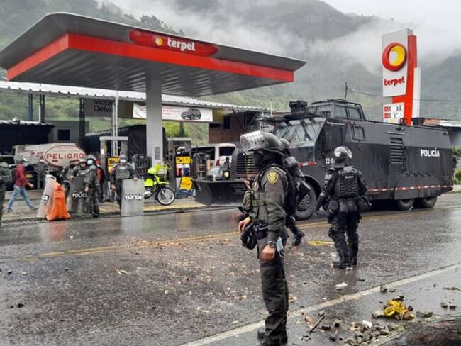 Los uniformados retiraron los bloqueos en la vía panamericana.