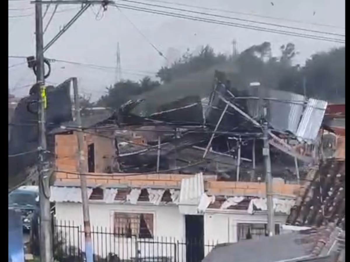 Más de 30 casas quedaron destechadas por un fuerte vendaval en Yarumal, Antioquia