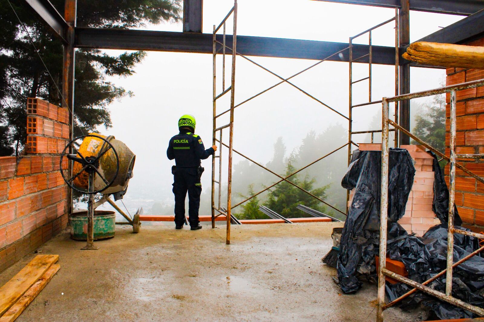Construcciones irregulares en Medellín. Foto: Alcaldía de Medellín.