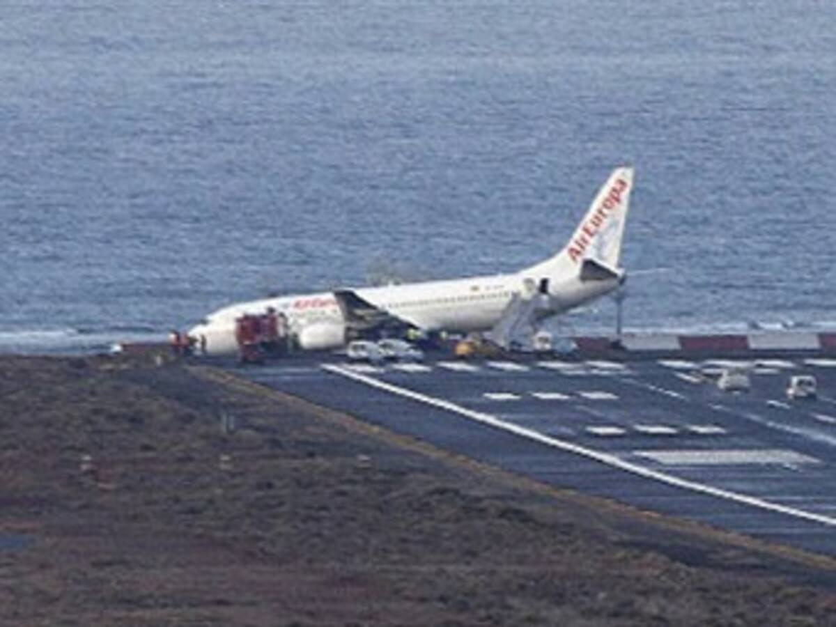 Un avión se salió de la pista en España, sin heridos