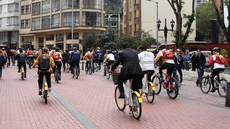 49 % de los bogotanos se moviliza al menos una vez por semana en bicicleta