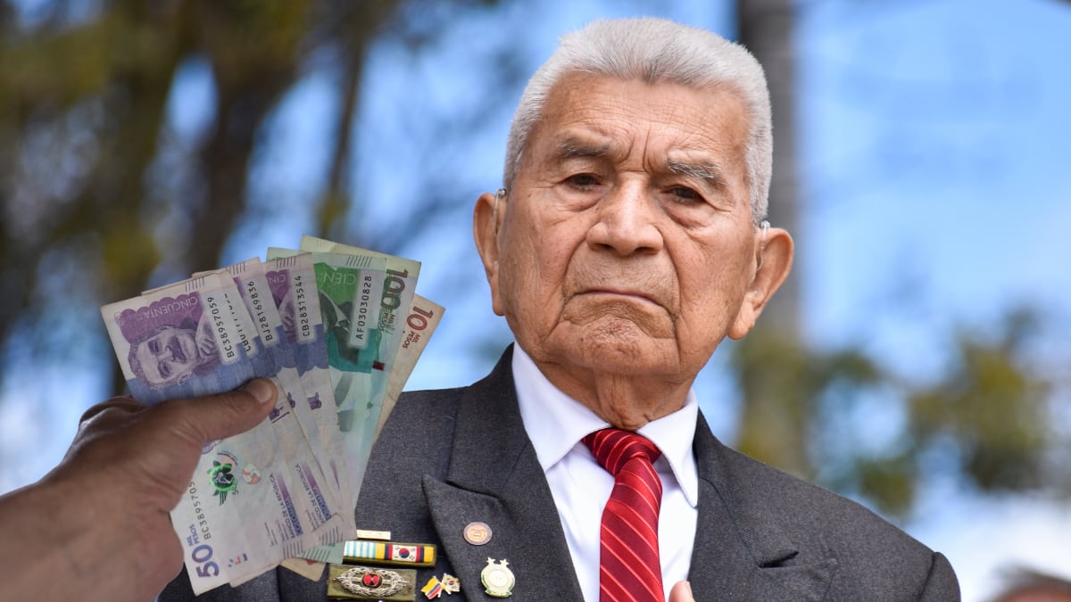 Fecha de pago de prima a pensionados militares | Getty Images