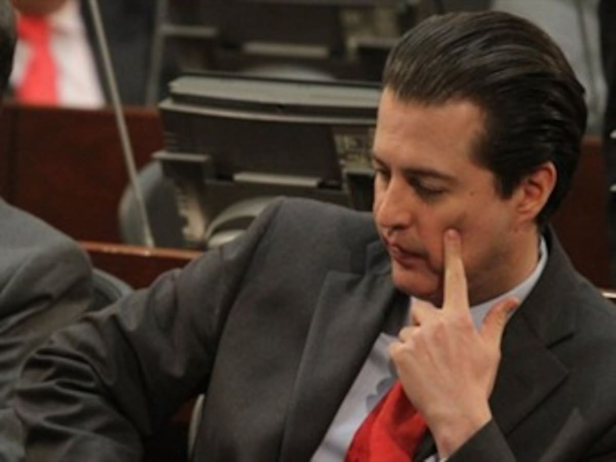 Galán insiste en ser cabeza de lista al Senado y cuestiona a Serpa