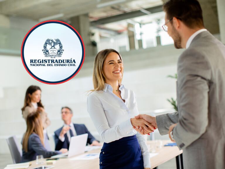 Entorno laboral y al lado el logo de la Registraduría de Colombia (Fotos vía Getty Images y redes oficiales de la Registraduría Nacional del Estado Civil)