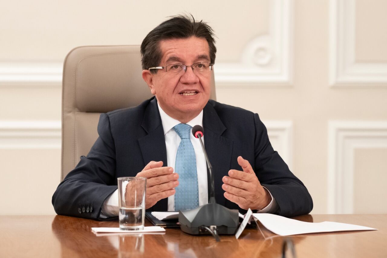 El exministro de Salud Fernando Ruiz ha recibido coqueteos para lanzarse a la Alcaldía de Bogotá (Colprensa: Cortesía)