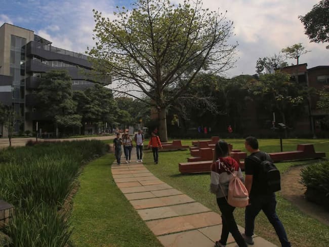 Las universidades privadas también anunciaron la cancelación de clases