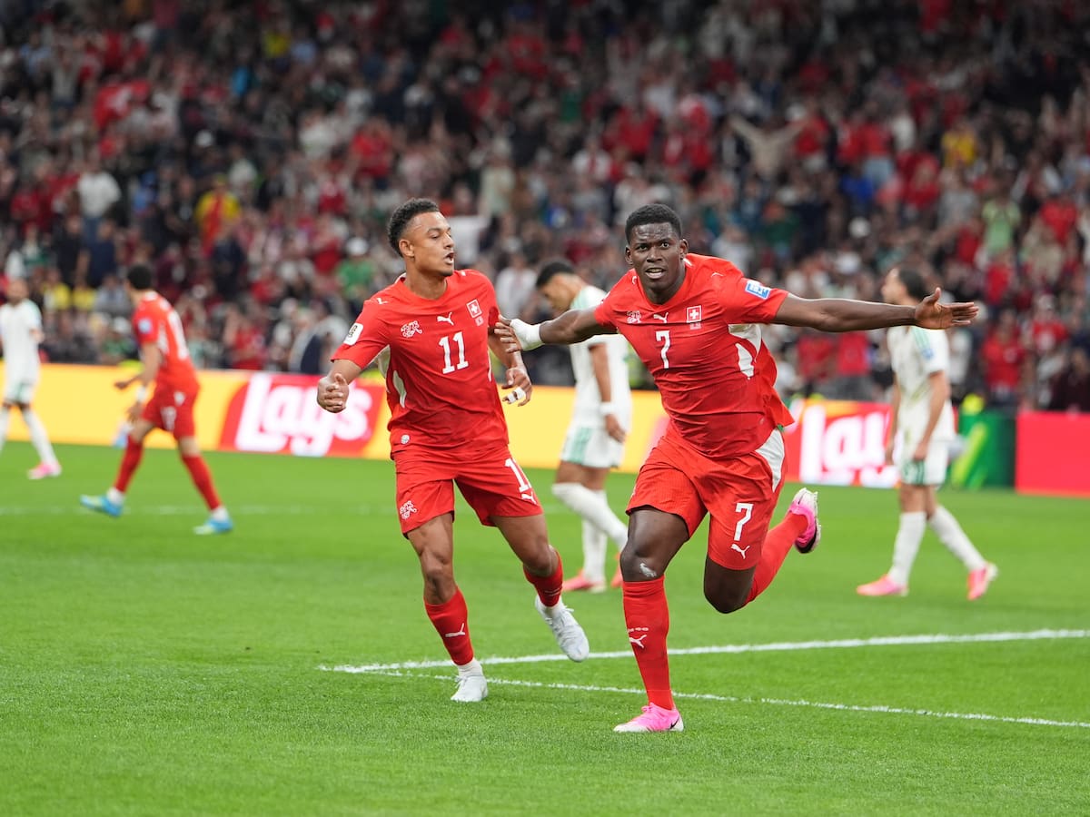 Suiza no pasa afugias ante Argelia y clasifica a octavos de final del Mundial: resumen y goles
