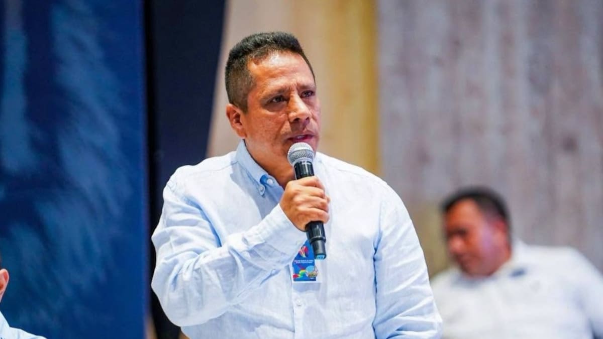“Exalcaldes y dirigentes ejercen minería ilegal para financiar campañas”: alcalde de Chaparral