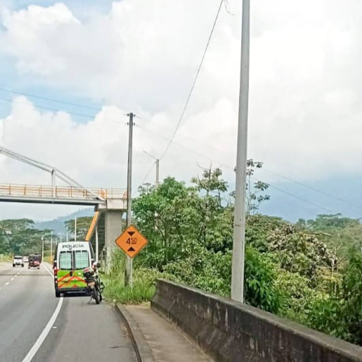 Un hombre murió al ser lanzado desde un puente en Ibagué