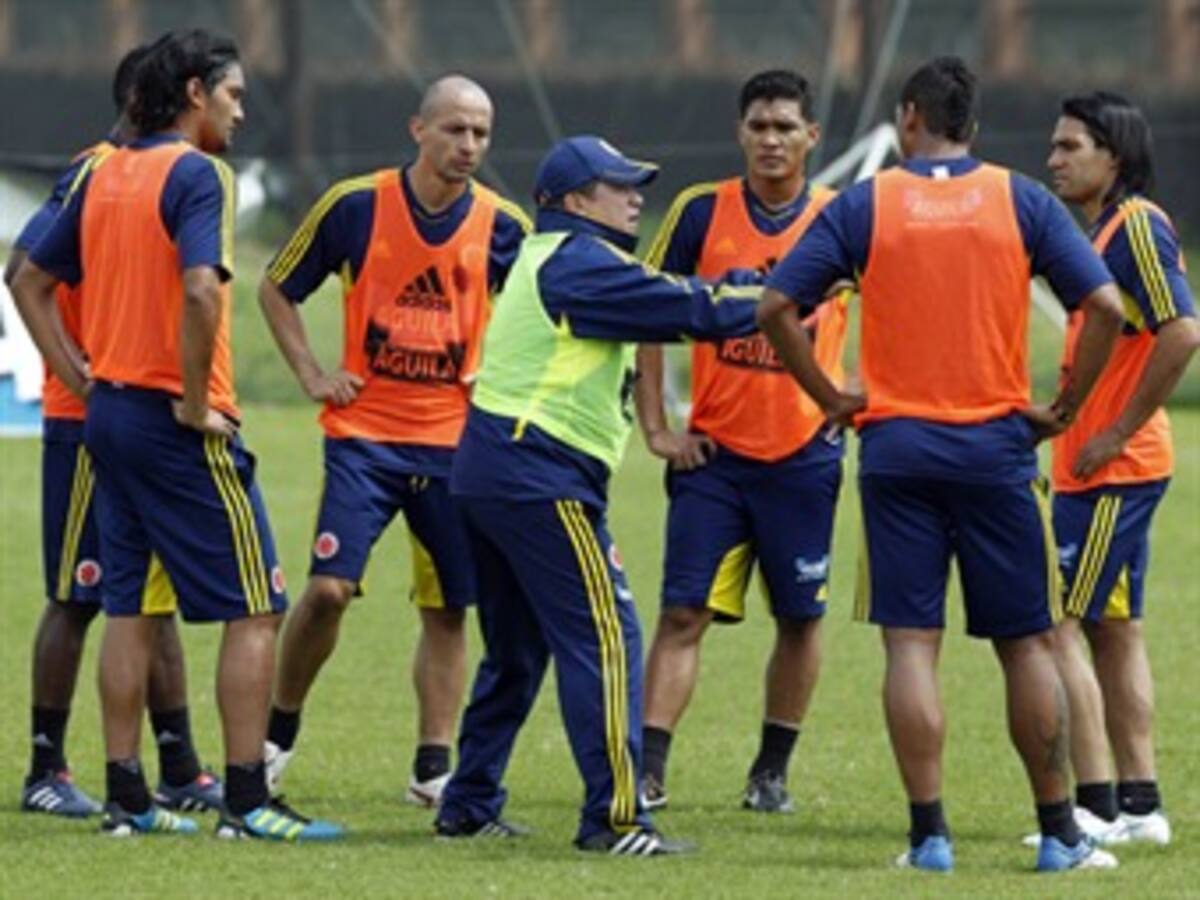Hernán Dario ''Bolillo'' Gómez pidió prudencia antes del juego con Bolivia