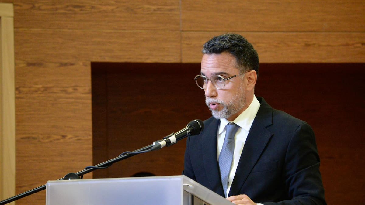 Procurador advierte que “ni firmando hoy” la Imprenta podría fabricar pasaportes en septiembre