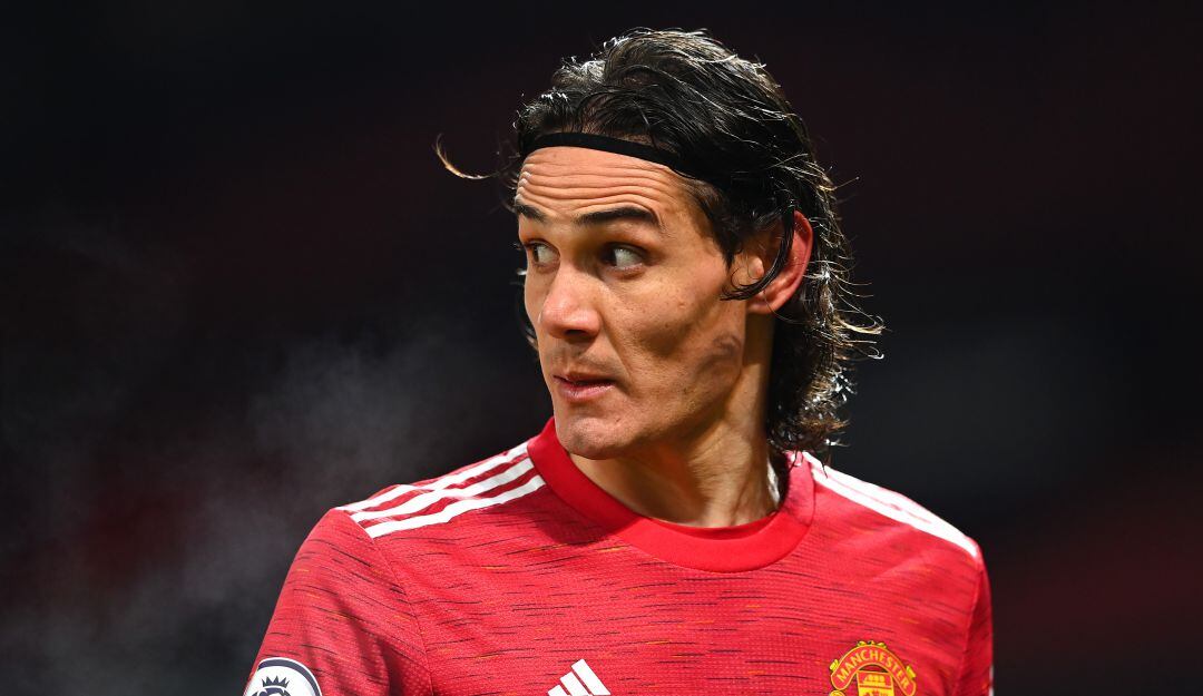 Edison Cavani sancionado por la Premier League por escribirle a un amigo "gracias, negrito".