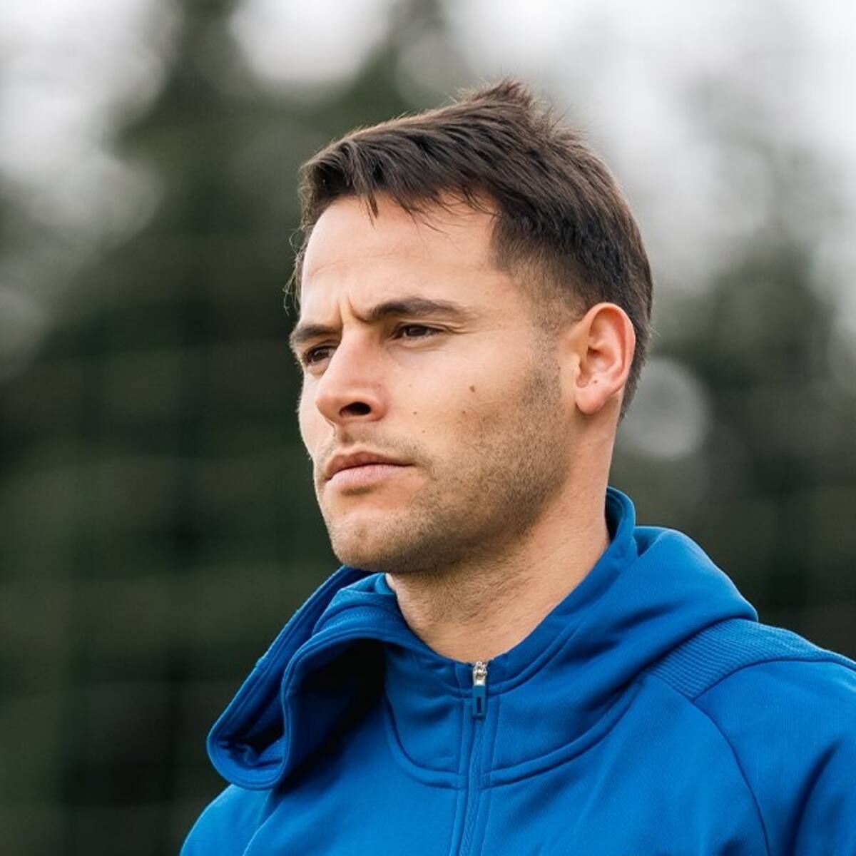 Guillermo de Amores terminó en la clínica tras el Millonarios vs. Cali: atención al parte médico