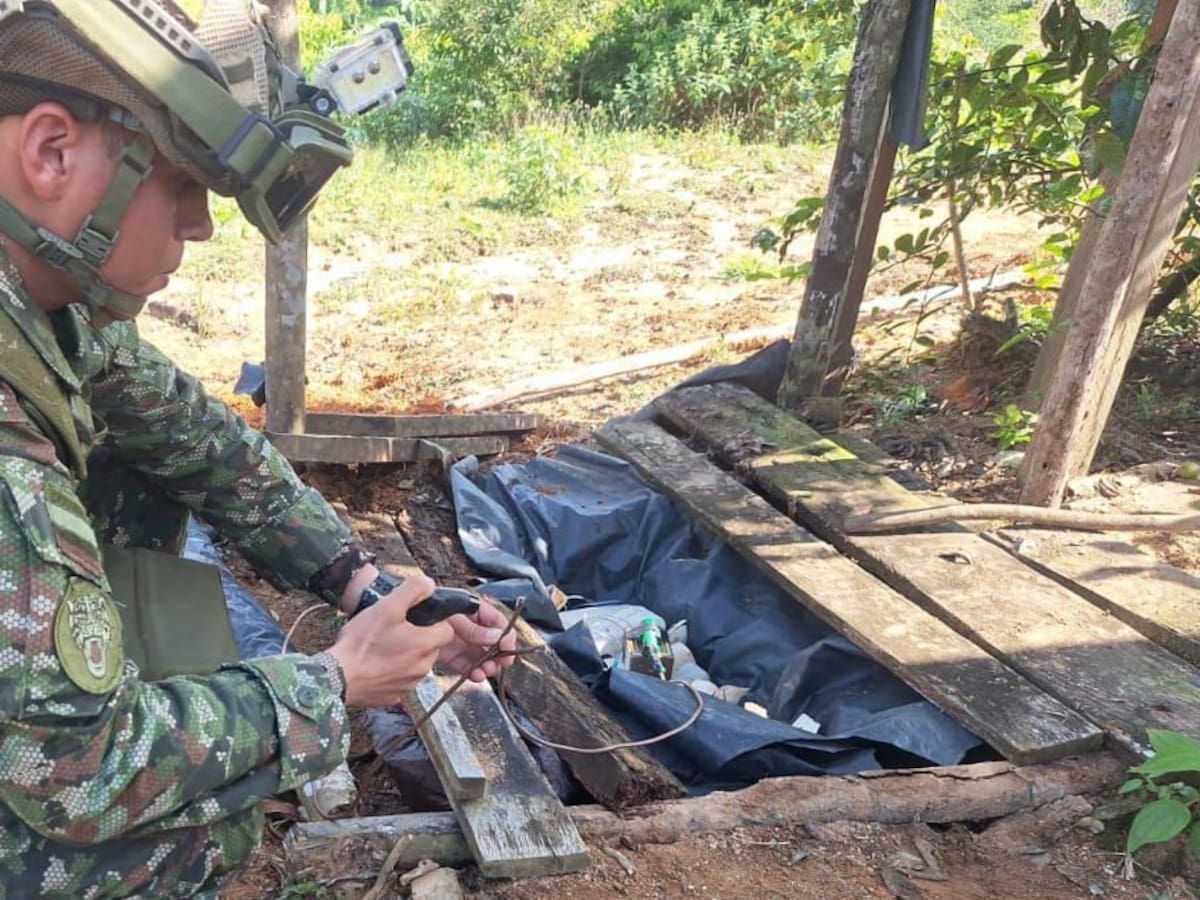 Artefactos explosivos fueron ubicados en campamento del Clan del Golfo tras operativo en El Bagre