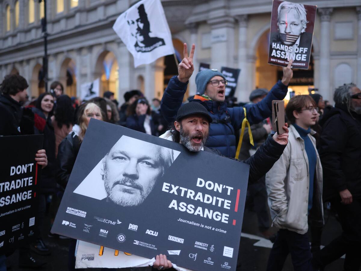 Terminó audiencia de Julian Assange sin decisión final sobre su extradición