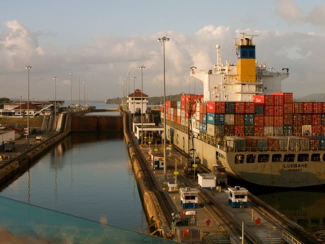 Exportaciones en 2015 cayeron 34.9 %, confirmó el Dane