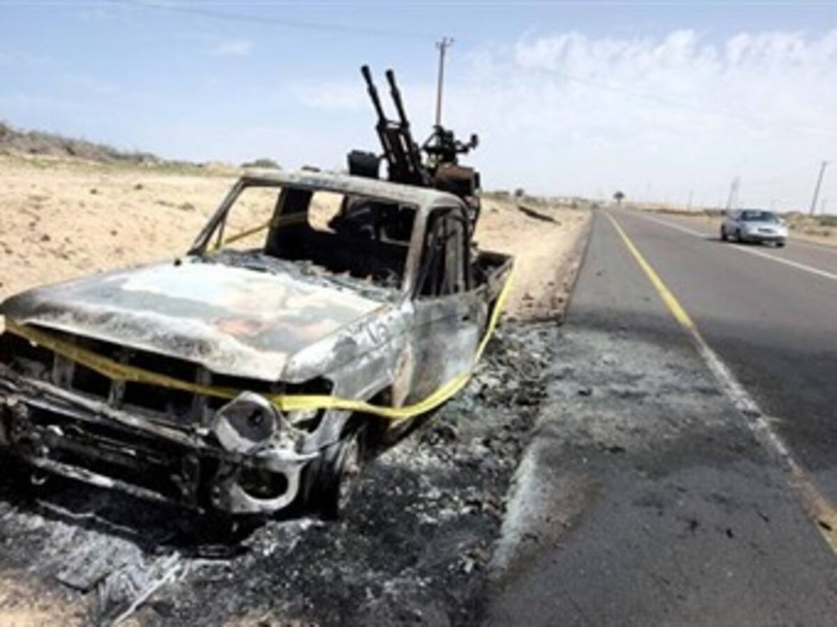 Tercer día de bombardeos en enclave petrolero de Briga en Libia