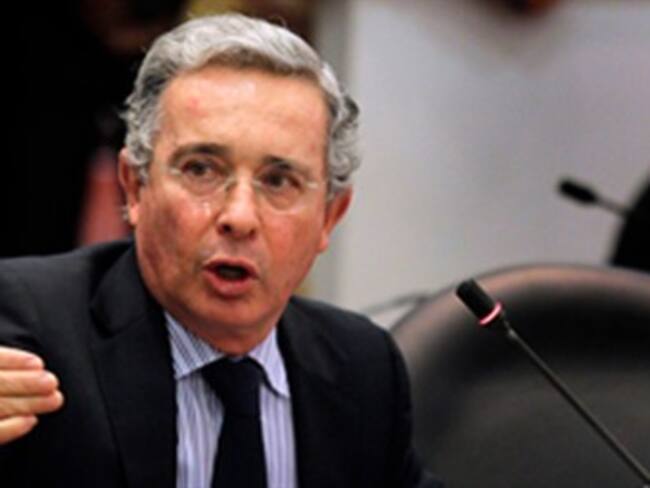 Inminente reducción del esquema de seguridad del expresidente Uribe