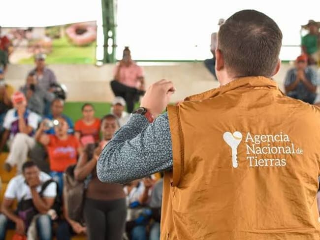 ANT denuncia cobros ilegales en 25 departamentos y advierte sobre suplantación de funcionarios