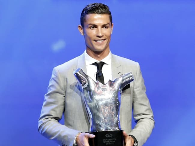 Cristiano Ronaldo gana su tercer trofeo como mejor jugador en la UEFA