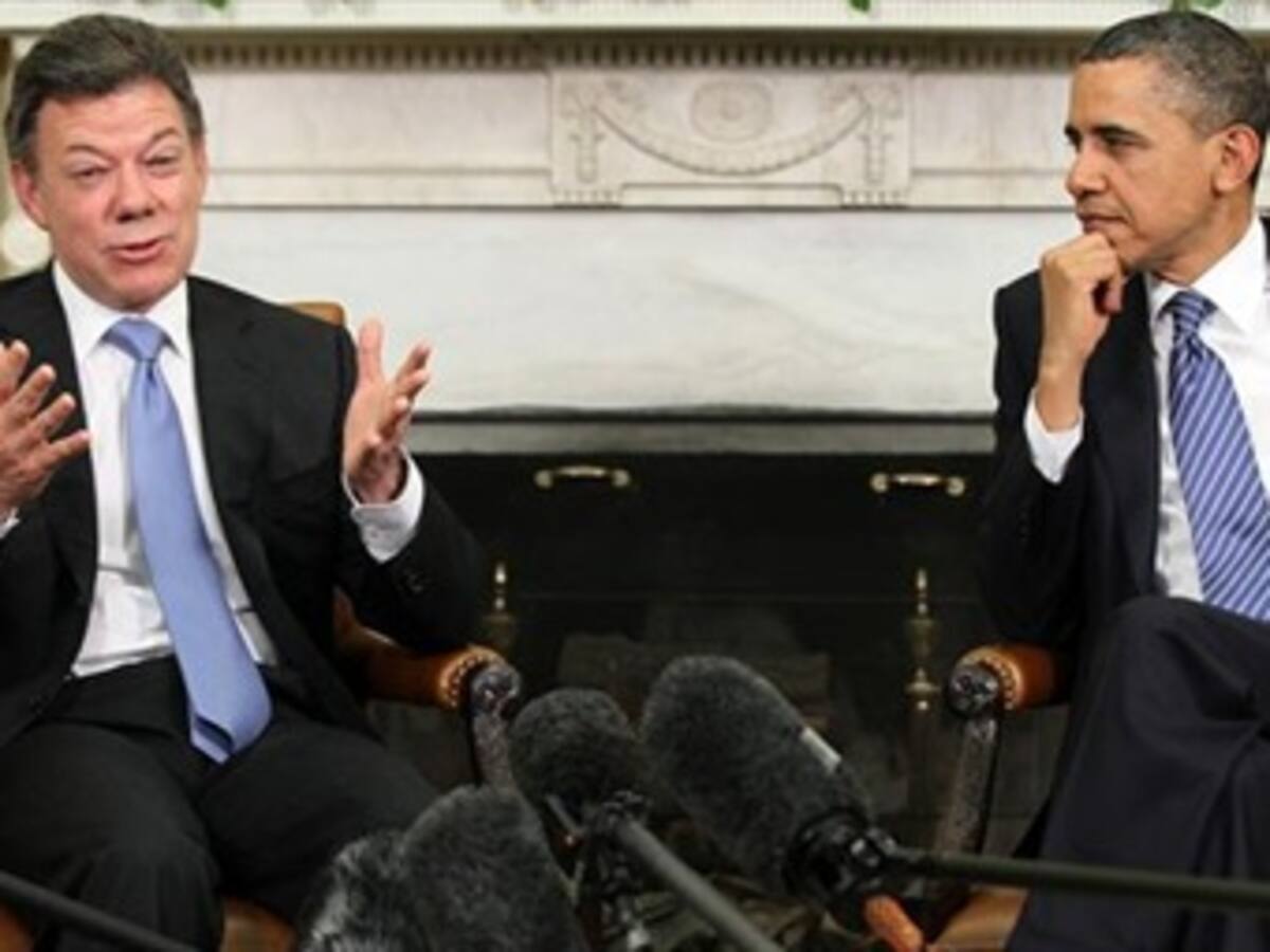 Santos socializará con empresarios y sindicatos acuerdos con Obama para TLC