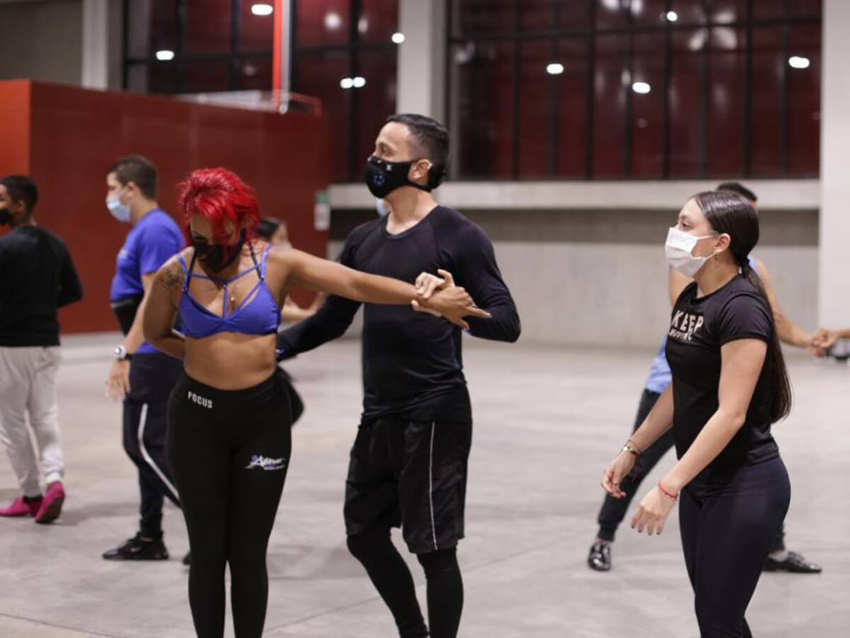 Artistas de la Feria de Cali se someten a tamizajes y pruebas de Covid-19