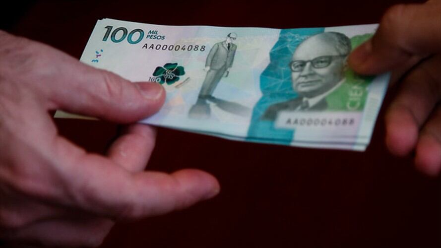 Billete 100.000 pesos. Foto: Colprensa