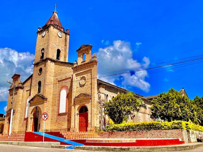 Iglesia San Emigdio del municipio de Elías, Huila. Foto Redes Sociales