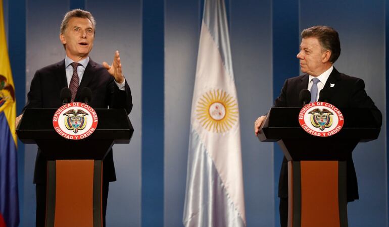 Los presidentes de Colombia, Juan Manuel Santos, y de Argentina, Mauricio Macri