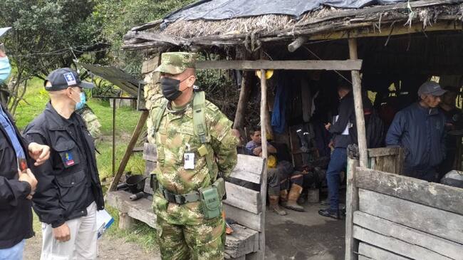 El Ejército y la Fiscalía adelantaron los operativos.